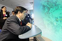 The delegation visits the Virtual Reality, Visualization and Imaging Research Centre.